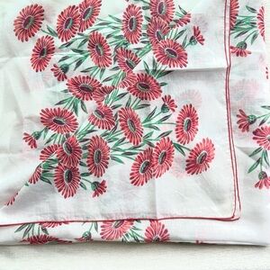 VINTAGE 1950’s large floral scarf